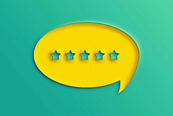 online reviews word bubble with 5 stars